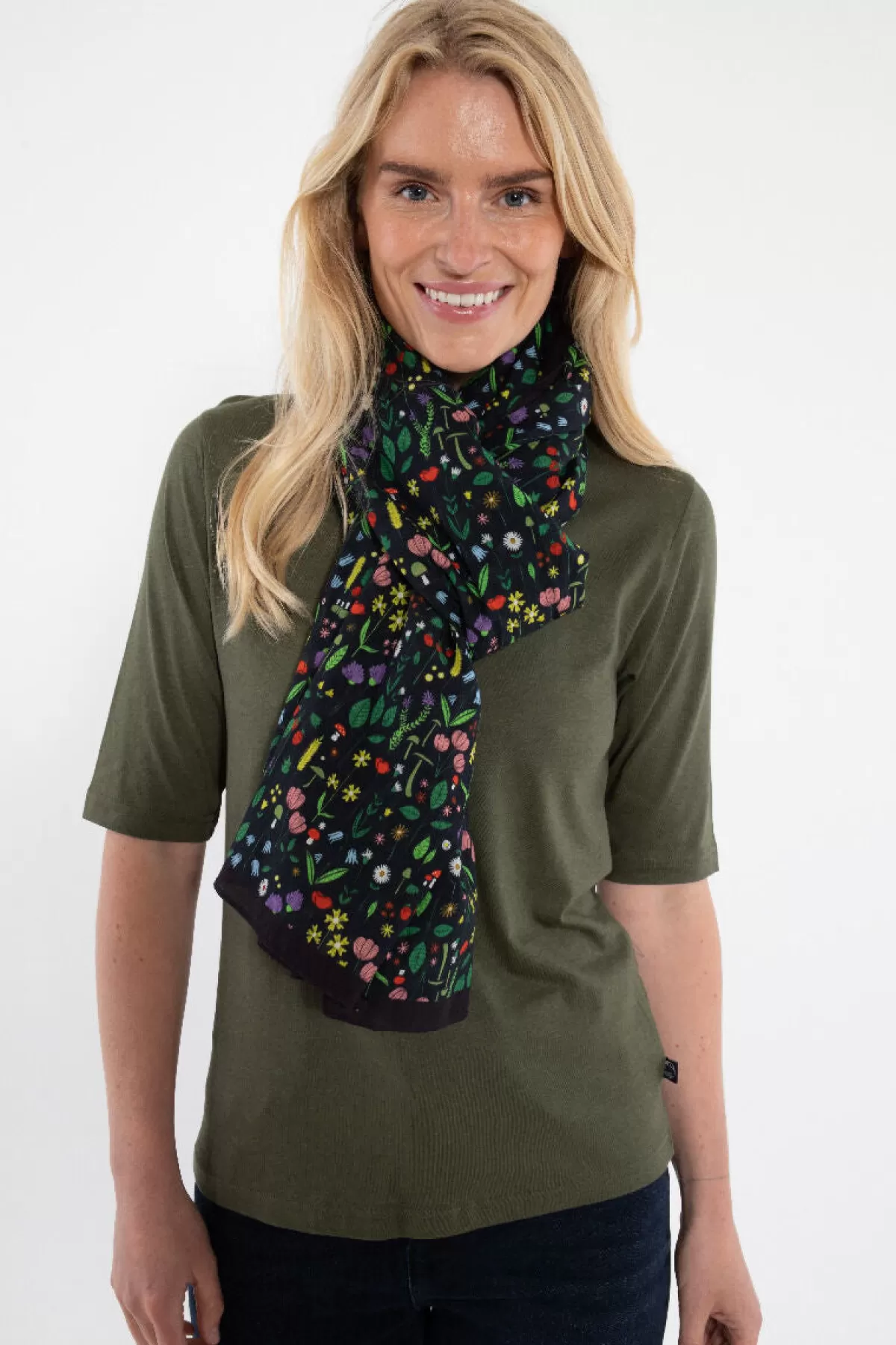 Danefæ Danenordby Scarf Dk Navy Botanical Cheap