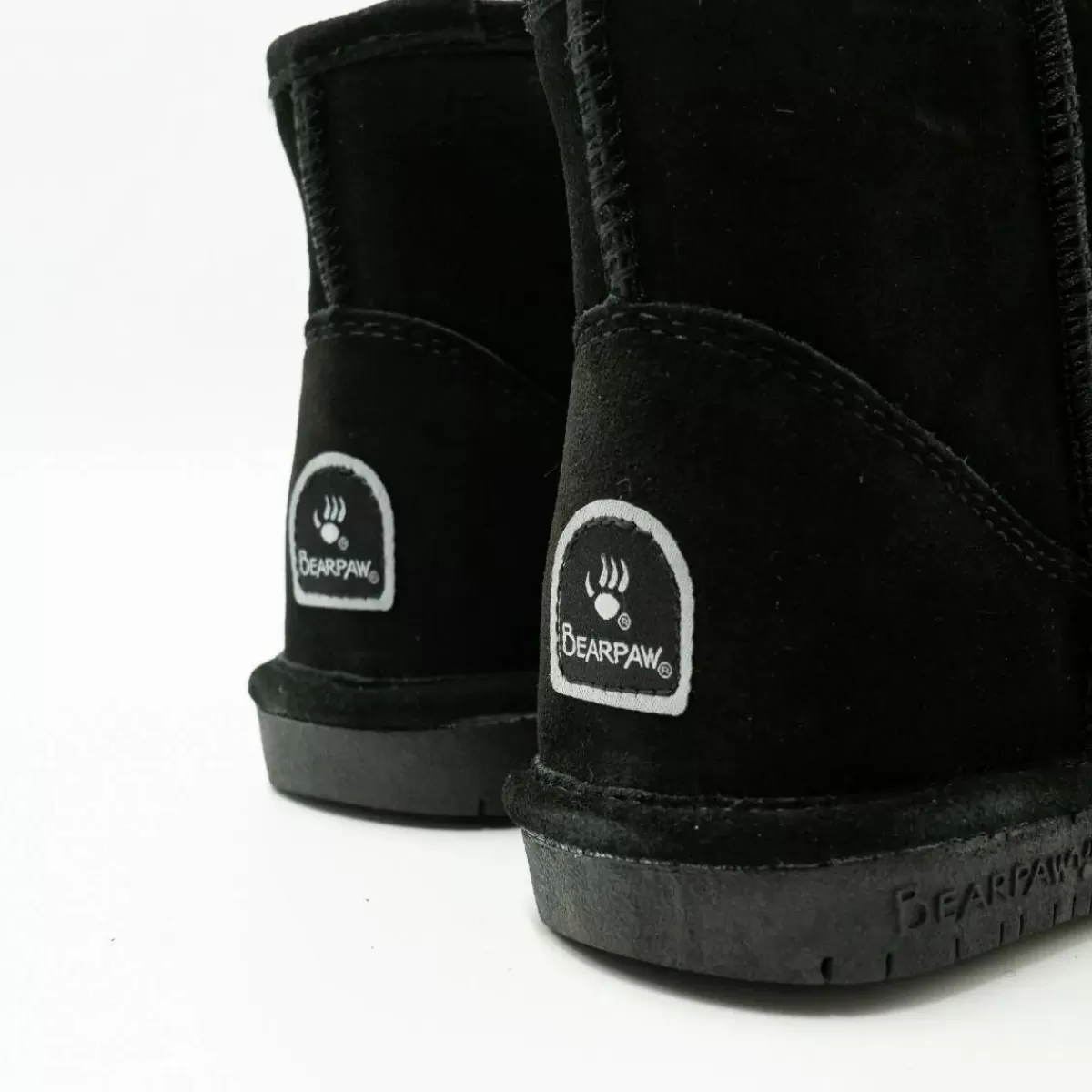 Dame Danefæ Bearpaw-Demi Black