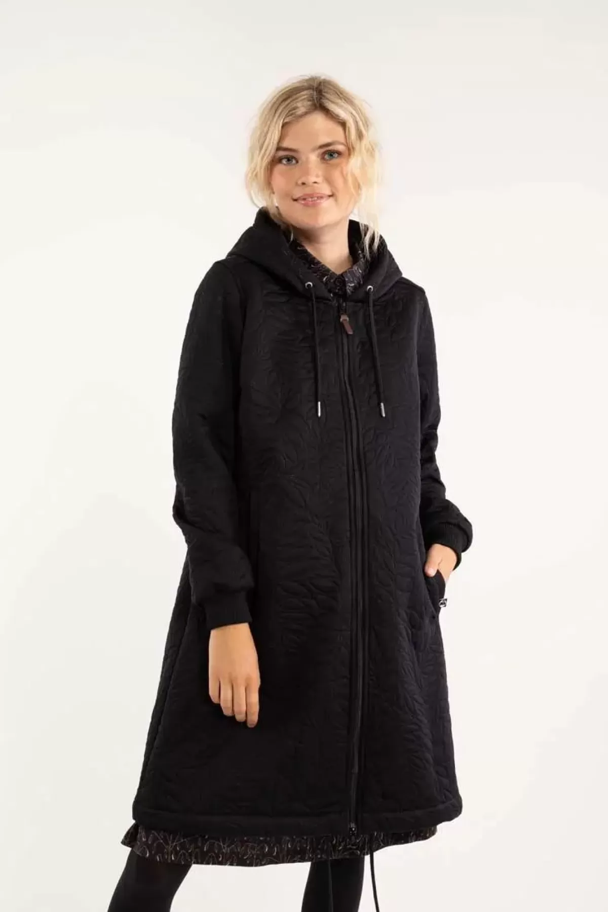 Dame Danefæ Danebakke Thermo Coat Black Leaf