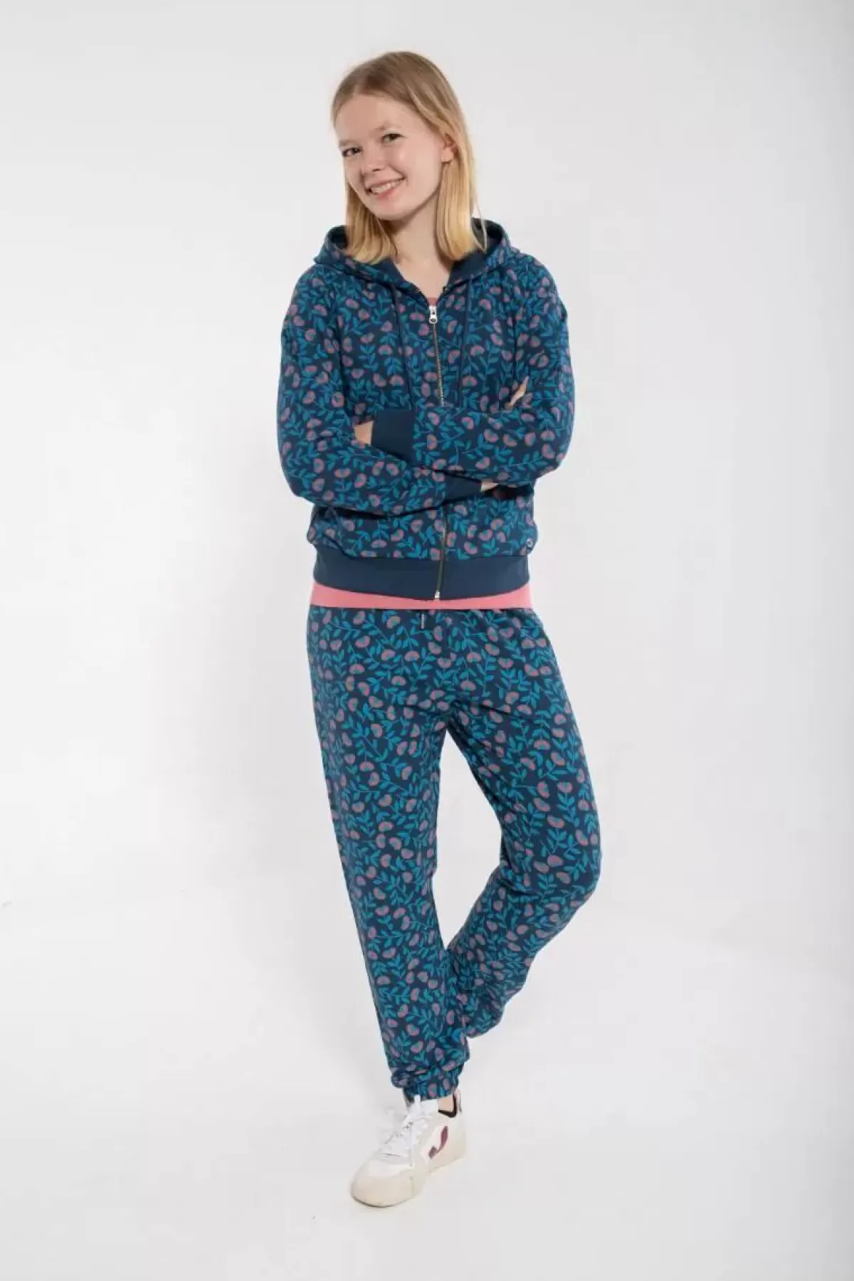 Dame Danefæ Organic - Kondi Sweatpants Dusty Blue Fleurie